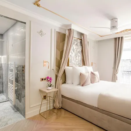 Merveil - Luxury - Opera - Rougemont Ii Apartment *